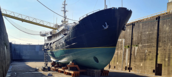 bateau Noé dans la cale sèche de Bordeaux 